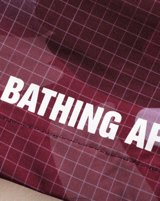 цигла црвена Жене A Bathing Ape мрежасте маскирне хлачице J4280898