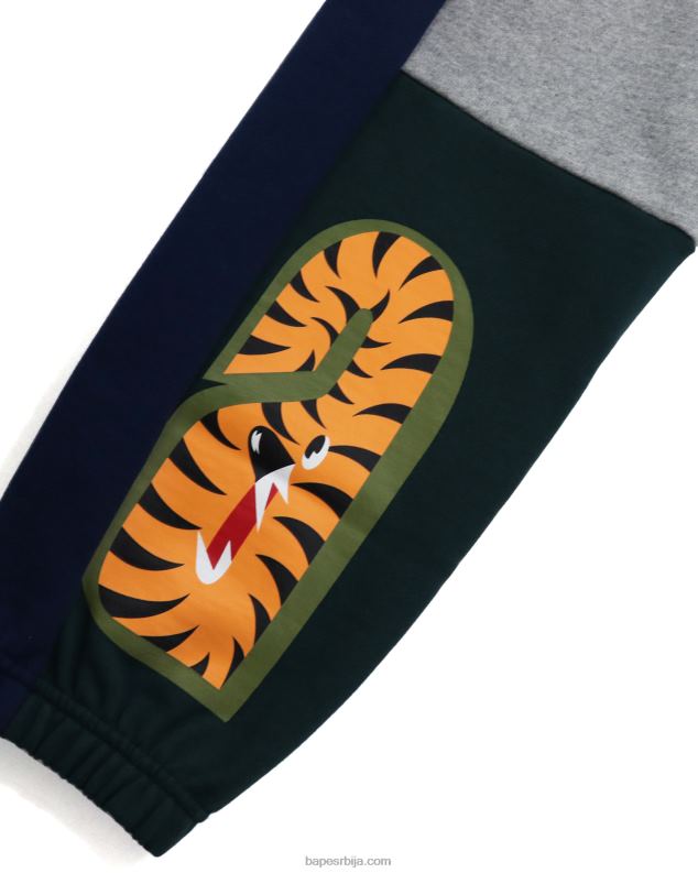 сива Жене A Bathing Ape црази схарк тренирке J42801048