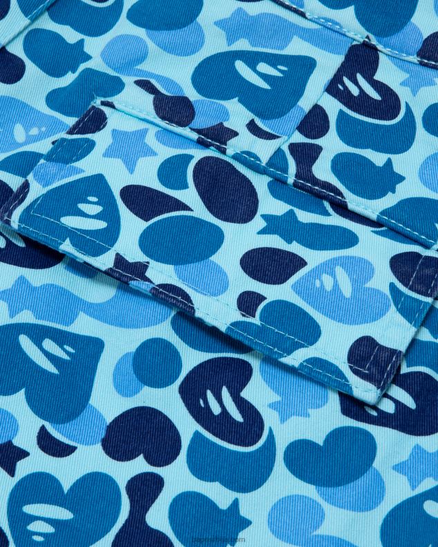 светло плава Жене A Bathing Ape штампане карго панталоне J4280949