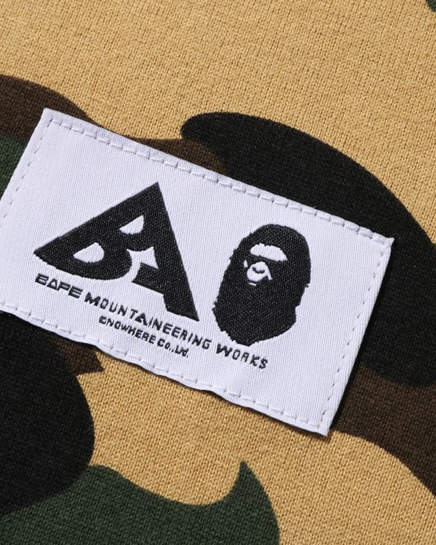 жута Жене A Bathing Ape мулти лабел 1. цамо мајица J4280920