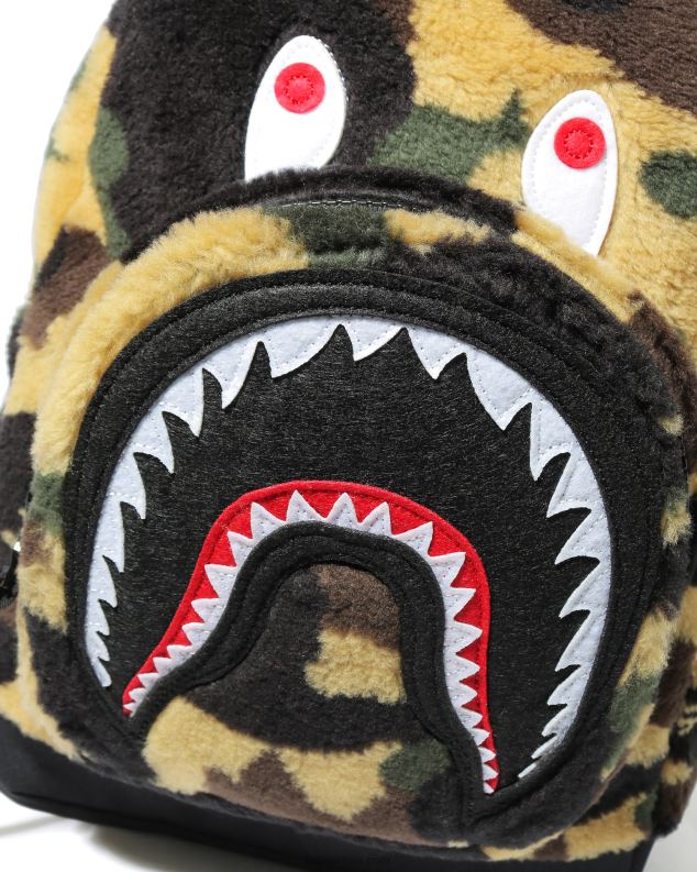 жута клинци A Bathing Ape 1. цамо боа ајкула дневни ранац J42801798