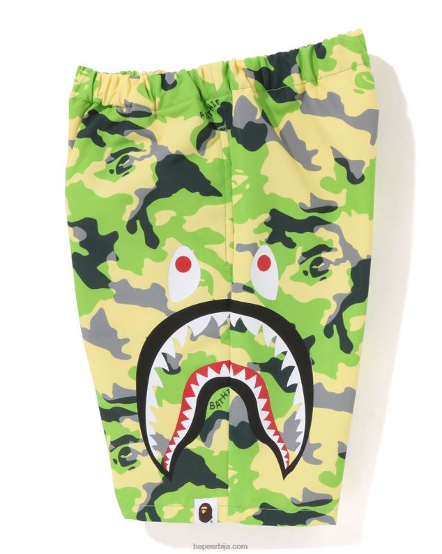 Војничко зелена клинци A Bathing Ape шумски цамо шортс за плажу са ајкулама J42801387