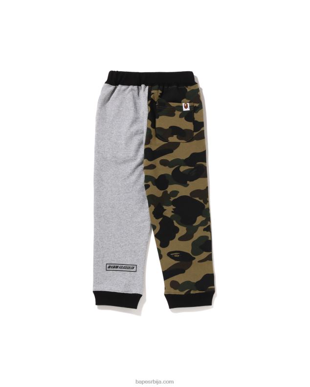 Војничко зелена клинци A Bathing Ape Тренерке са штампом 1ст цамо тимског амблема J42801652