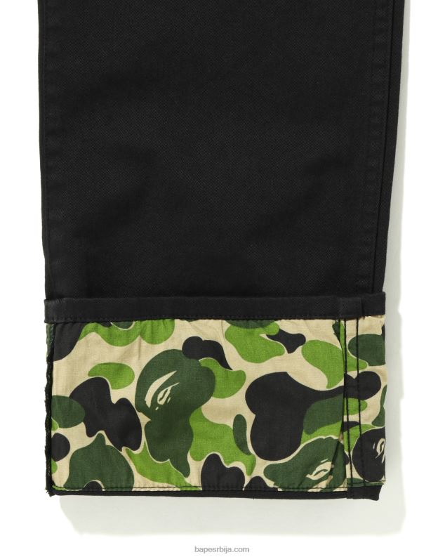 црн клинци A Bathing Ape абц цамо панталоне са манжетама јр J42801683