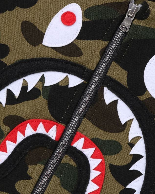 Војничко зелена клинци A Bathing Ape 1. цамо капуљача са патцх патентним затварачем J42801499