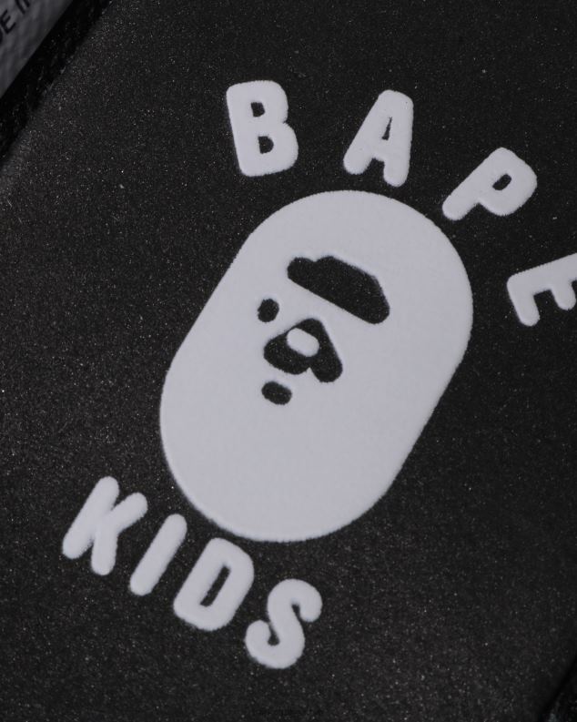 Војничко зелена клинци A Bathing Ape абц баби мило сандале J42801267
