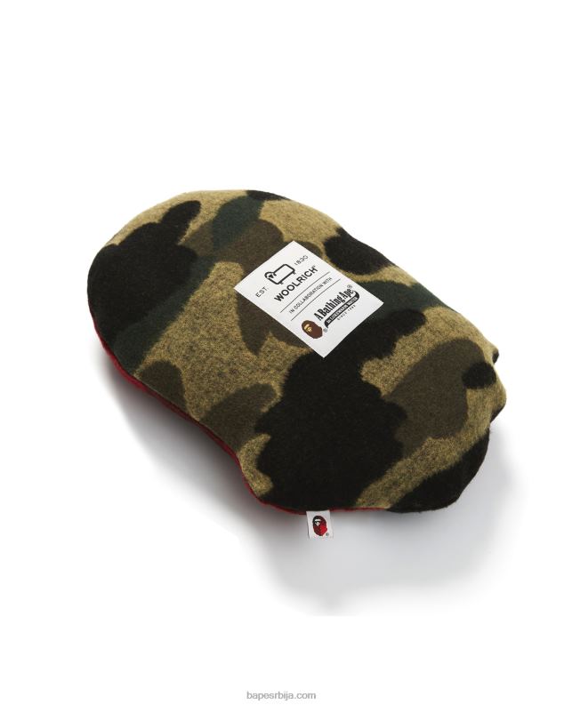 јарко црвена мушкарци A Bathing Ape к јастук за главу богат вуном J4280580