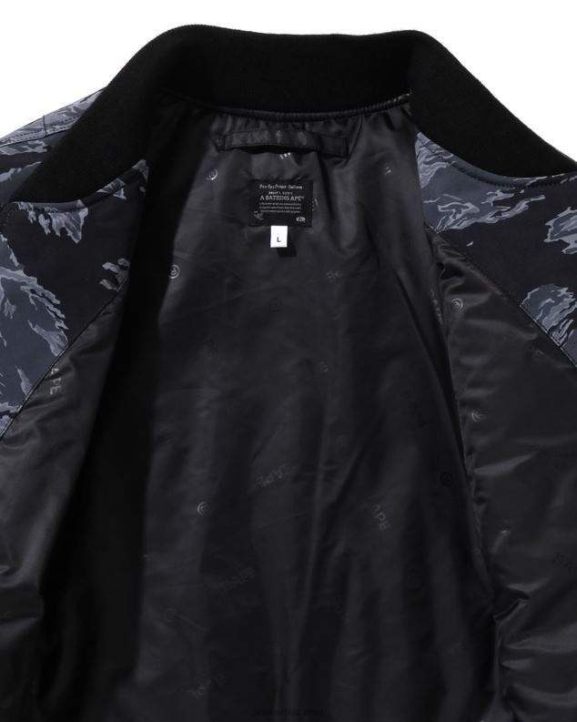 црн мушкарци A Bathing Ape тигер цамо лонг ма-1 J4280326