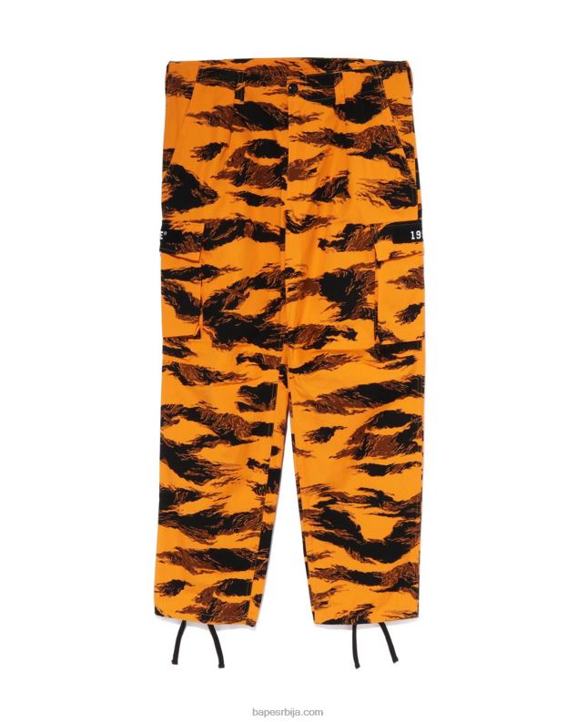 наранџаста мушкарци A Bathing Ape тигер цамо опуштене војне панталоне J4280336