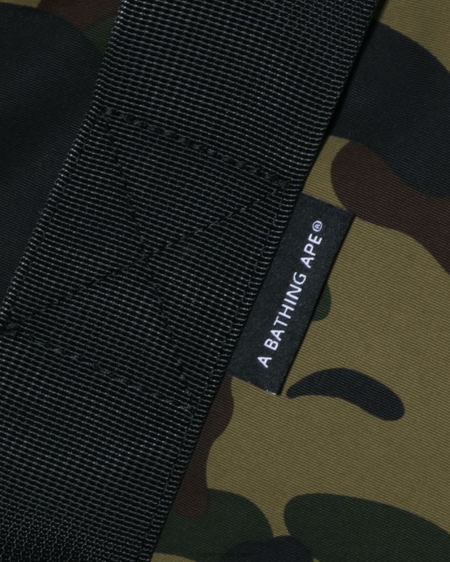 Војничко зелена мушкарци A Bathing Ape 1. маскирна торба J4280464