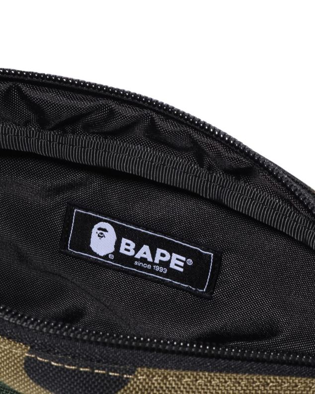 Војничко зелена мушкарци A Bathing Ape 1. цамо мини торба за раме J4280468
