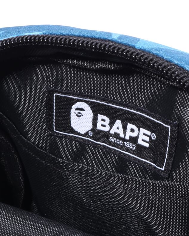 светло плава мушкарци A Bathing Ape саћа цамо мини торба за раме J4280409