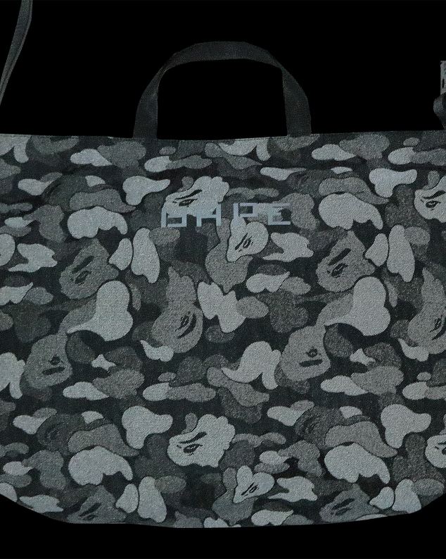 црн мушкарци A Bathing Ape абц дот рефлектујућа торба на рамену J4280761